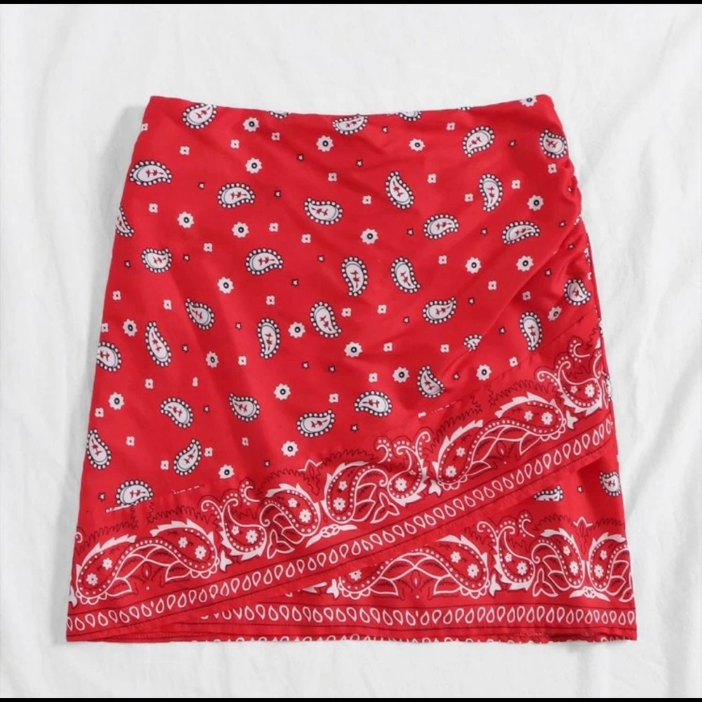 RED SKIRT